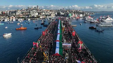 Filistin için Galata Köprüsü’nde büyük yürüyüş