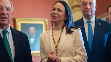 Machado’dan Trump’a ödül gerekçesi: “Hak ediyor”