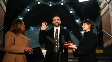 Zohran Mamdani, Kur’an’a el basarak yemin etti