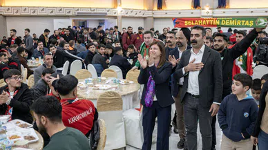 Eşbaşkanlar Amedspor ve Vanspor taraftarlarını ağırladı