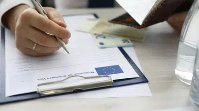 Şirketler randevulara çöktü: Schengen randevusu karaborsada