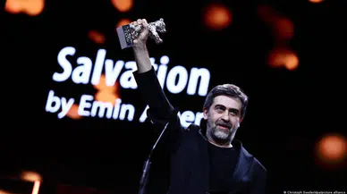 Berlin'den ödülle dönen yönetmenden Rojava ve Demirtaş mesajı