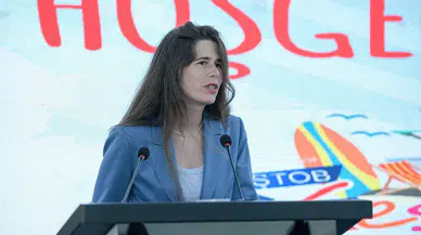 Lal Denizli kimdir?
