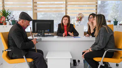 Diyarbakır'da Çözüm Merkezi'ne gidenler sürprizle karşılaştı