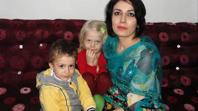 Kürt aktivist Pexşan Azizi’nin idam cezası onandı