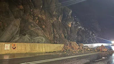 Hakkari–Van yolunda yine heyelan: Facia son anda önlendi