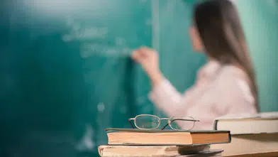 MEB, sınıfı sosyal medyaya taşıyan öğretmenleri inceleyecek