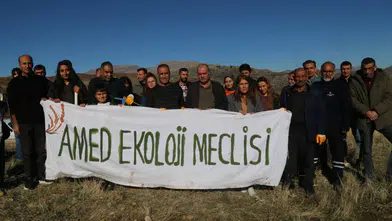 Kürt kentlerinde ekoloji direnişi: 10 bin palamut ekildi
