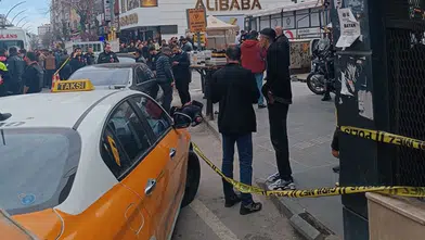 Diyarbakır Ofis'te silahlı çatışma: Yaralılar var