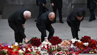 Paşinyan’dan Soykırımın Yıl Dönümünde "Gerçek Ermenistan" Vurgusu