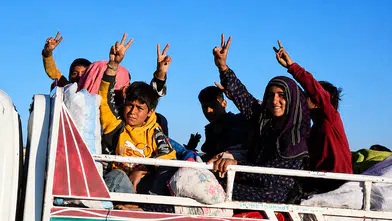 623 Efrinli Aile Yıllar Sonra Evlerine Döndü