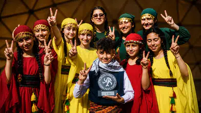 Kürt Folklor Ekibi Galler’deki Uluslararası Festivalde Birinci Oldu