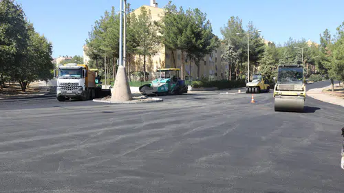 Diyarbakır’da 110 bin ton asfalt atağı: 25 kilometrelik yol yenilenecek