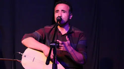 Kürt Sanatçı Mem Ararat’tan Tepki: "Bu Sansür Kürtçe Sanata mı?"