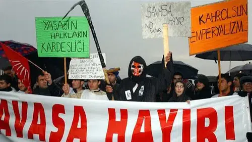210 kişi savaşlara karşı bir araya geldi: Savaşa Hayır İnisiyatifi kuruldu