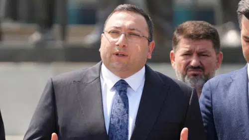 AKP'li Üsküdar Belediye Başkanvekili Dündar Ziya Gültekin, trafik kazasında hayatını kaybetti