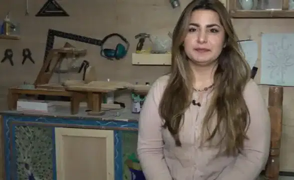 Silêmanî’de Kadın Marangoz Zeryan Ahmed Kalıpları Zorluyor