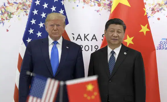 Trump: "Hürmüz'ü açıyoruz; Çin, İran’a silah göndermeyecek"