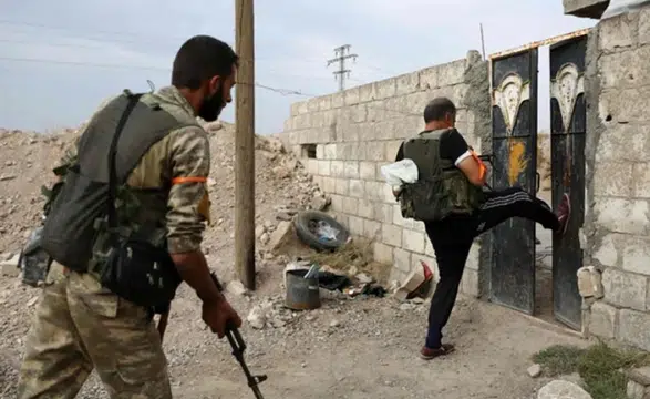 Halep’te Kürt Evlerine Baskın: İki Yurttaş Alıkonuldu