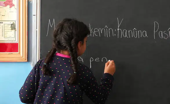 Berlin’de Kürtçe-Almanca Eğitim Verecek İlkokul Açılıyor