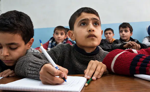 Esenyurt’ta yaklaşık 1.000 öğrenci Kürtçeyi seçti, öğretmen atanmadı