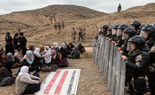 Bilirkişi raporuna rağmen Kervanpınar’da GES çalışması: Jandarma köylülerin yürüyüşünü durdurdu