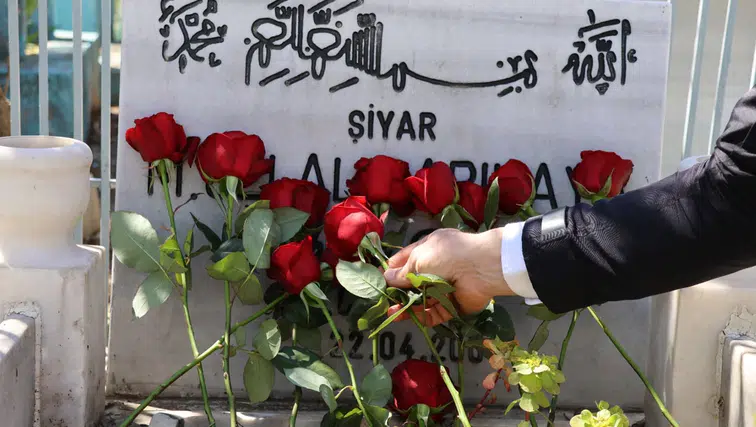 Kürt Müzisyen Hozan Şiyar Silvan’da Mezarı Başında Anıldı