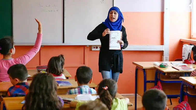 Suriye Kürtçe eğitim için Artuklu Üniversitesi ile temasta