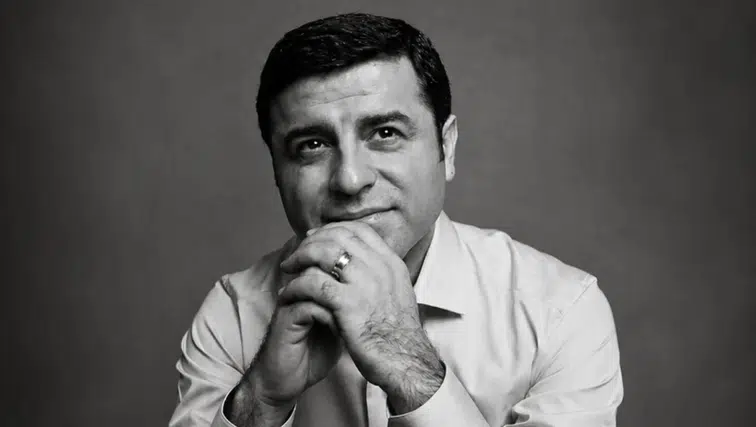 Demirtaş’tan Dikkat Çeken Siyasi Çıkış: Az Kaldı