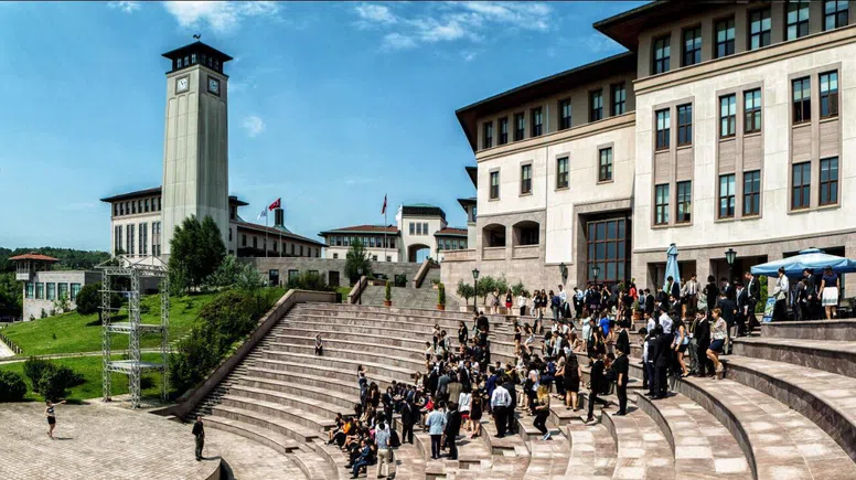 Koç Üniversitesi’nde 671 öğrencinin kişisel verileri sızdırıldı