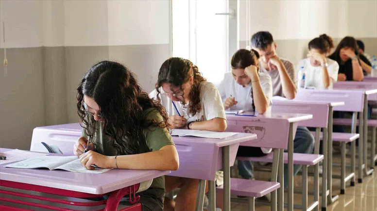 MEB, "liselere girişte mülakat" iddiasına yanıt verdi