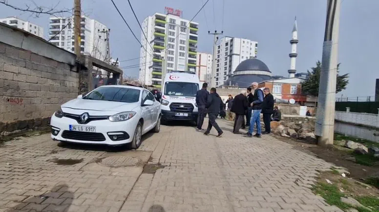 Diyarbakır'da şüpheli kadın ölümü: Başından vurulmuş