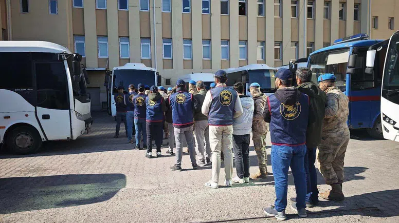 Diyarbakır’da Operasyon: Aranan 162 Firari Yakalandı
