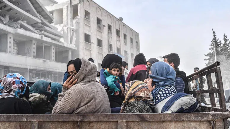 Êfrinliler eve dönüyor: Evler yıkık, tapulara el konulmuş