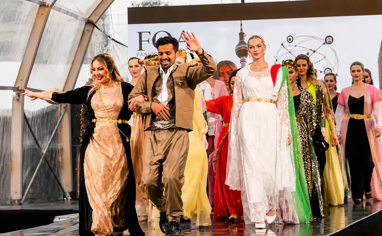 Berlin'de Kürt Modası Rüzgarı: Şeyma Zehawi Uluslararası Podyumda!
