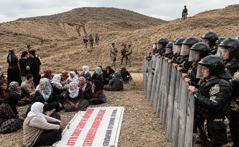 Bilirkişi raporuna rağmen Kervanpınar’da GES çalışması: Jandarma köylülerin yürüyüşünü durdurdu