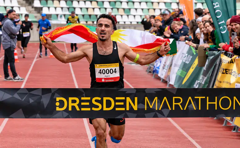Kürt atlet Recep Arslan, Dresden Maratonu’nda birinci oldu