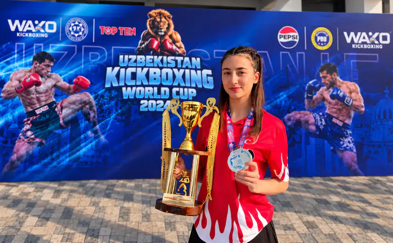 Diyarbakırlı sporcu Nehir Aytulun, iki Kazak rakibini yenerek dünya şampiyonu oldu