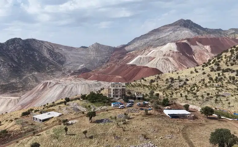 10 yılda değişen dağ silueti: Yasaklı Herbol köyünde madencilik tahribatı