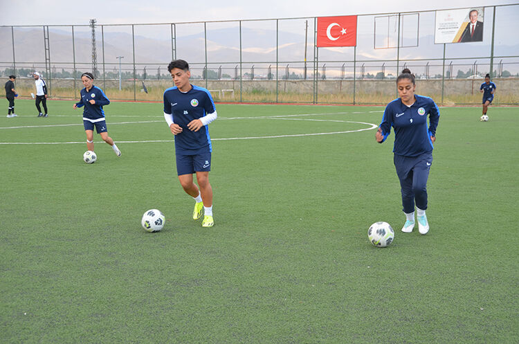 Diyarbakır.net Yüksekova Spor3