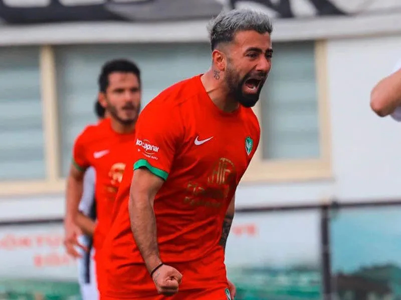Amedspor'un Orta Saha Oyuncusu Çekdar Orhan