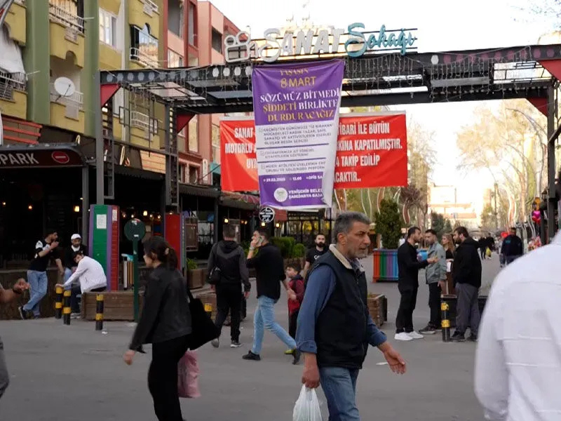 Farkli Görüşler Mevcut