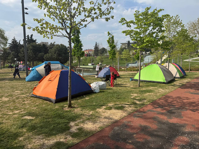 Evlerine Giremeyenler, Çocukları İçin Endişeleniyor