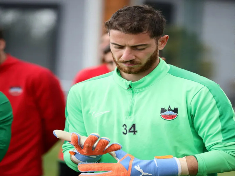 Kümede Kalmak Için Hesaplar Çok Yönlü