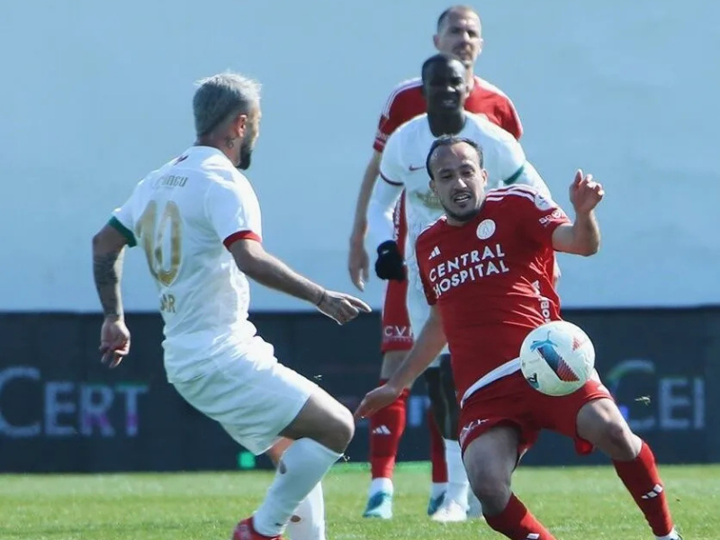 Ümraniyespor, Farkı İkiye Çıkardı