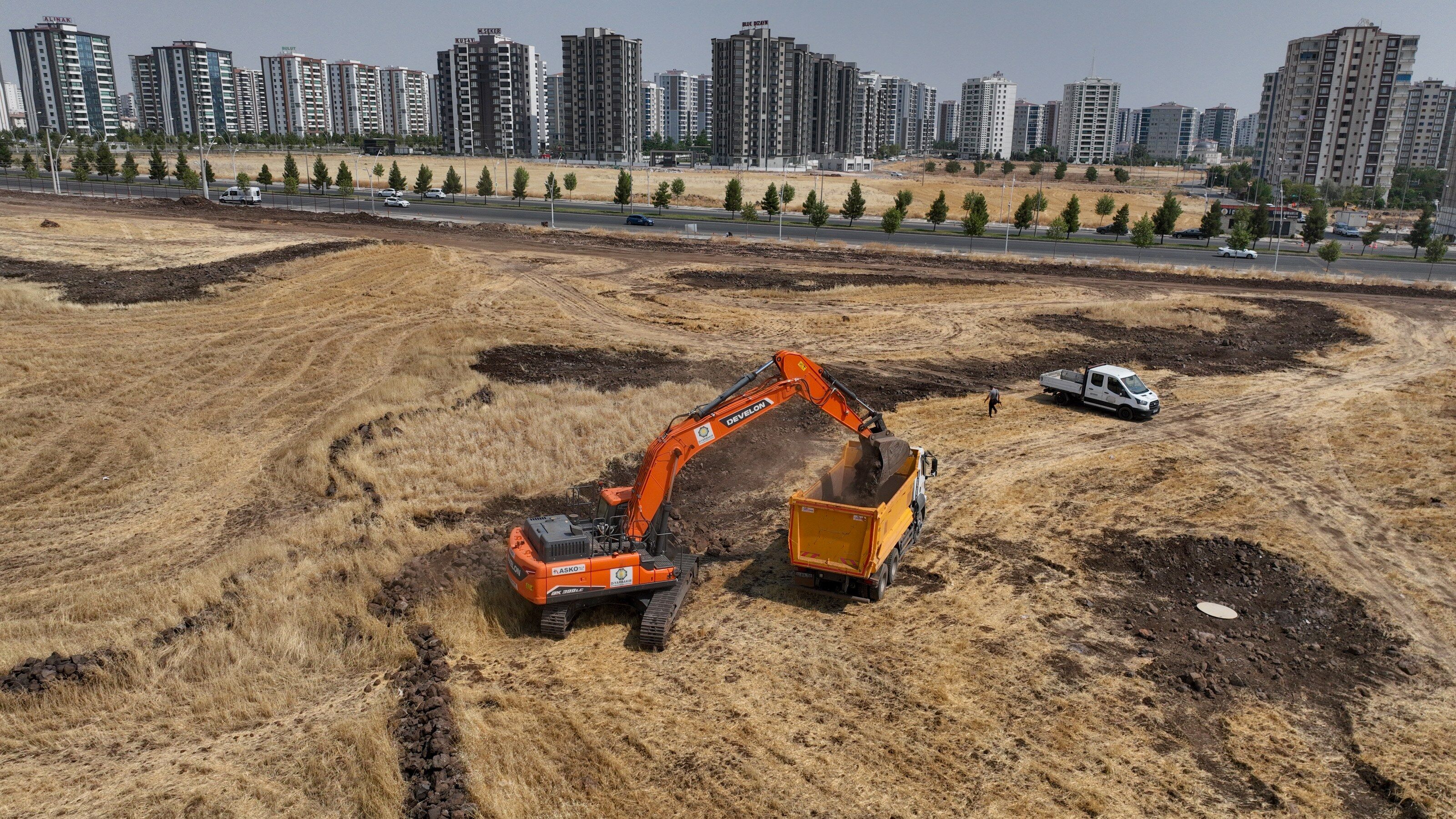 D J I 0853 3200X1800