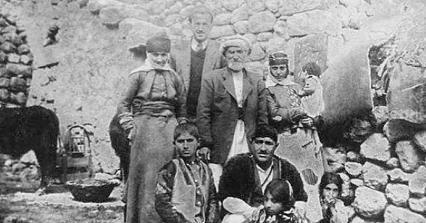 Fotoğraf açıklaması yok.