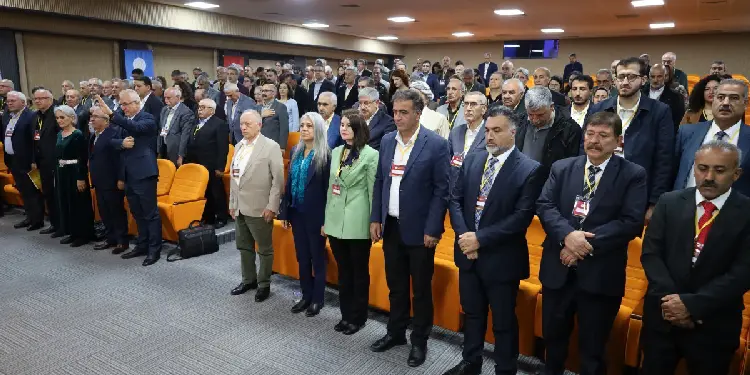 Amed'de konferans: Kürtlerin tek kurtuluş reçetesi birlik – Politika Haber