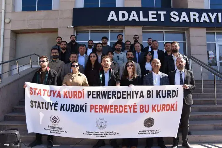 Hukuk örgütlerinden Kürtçeye statü talebi – Yeni Yaşam Gazetesi | Yeni Yaşam