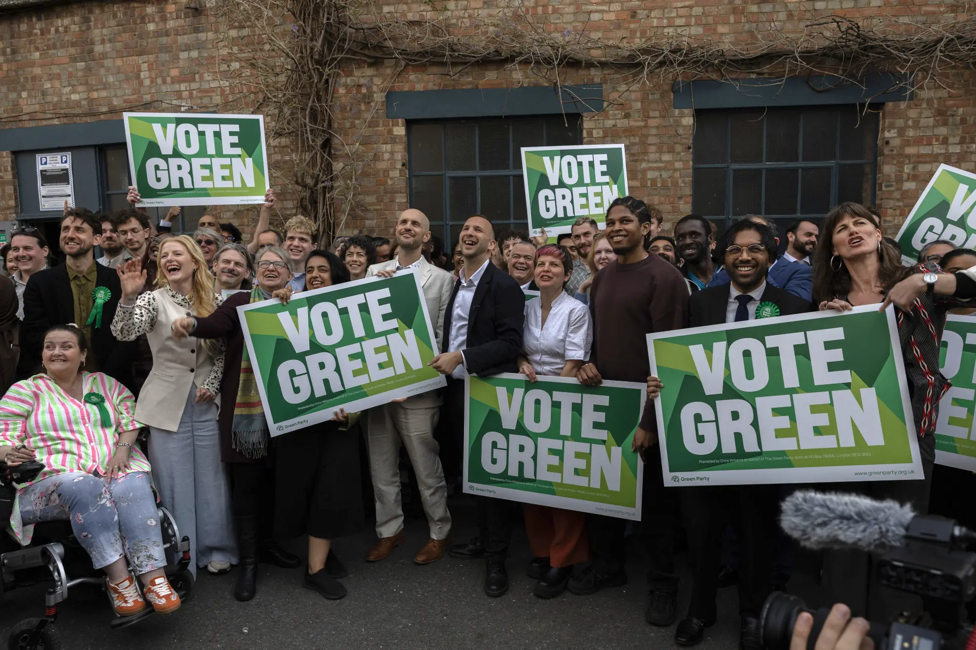 Greens target 'chaotic political moment' as they launch campaign to topple  Labour across London - The Fitzrovia News